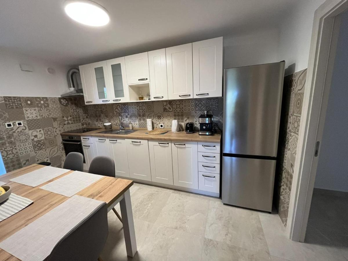 Apartment Hermes Lovran Exterior photo
